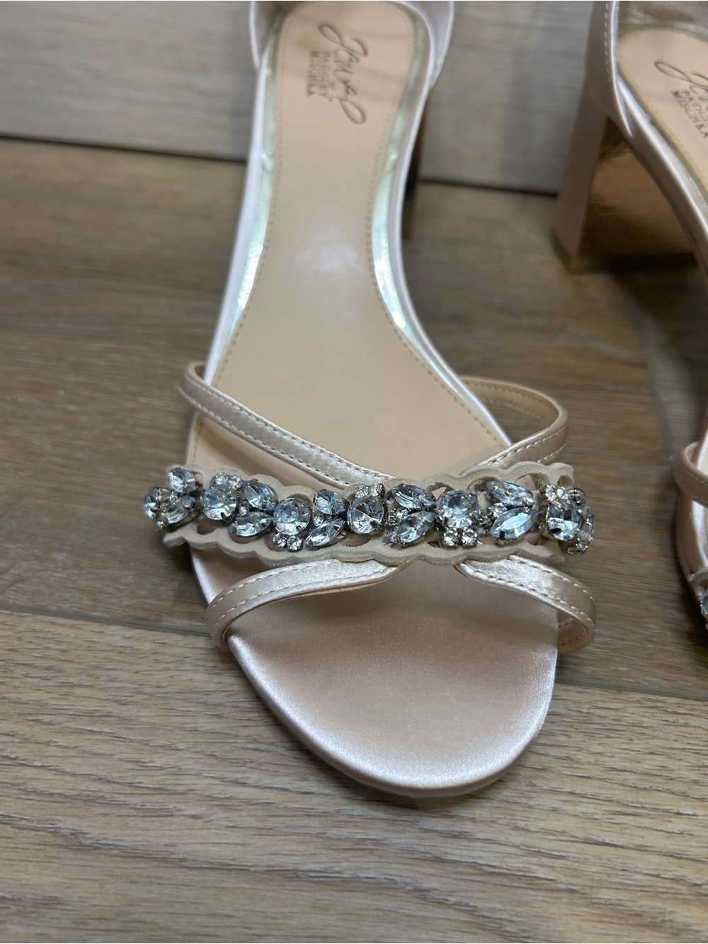 Jewel Badgley Mischka Giona Embellished Evening Champagne Satin Heel Size 10 - Picture 6 of 9